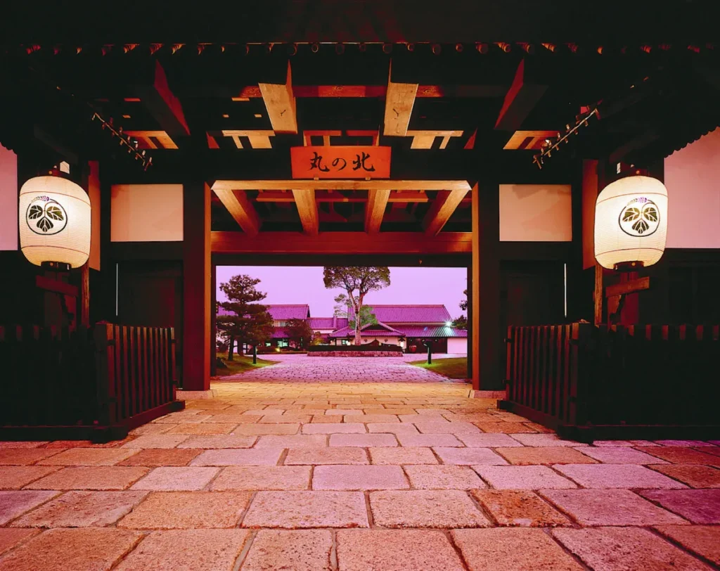 ホテル葛城北の丸