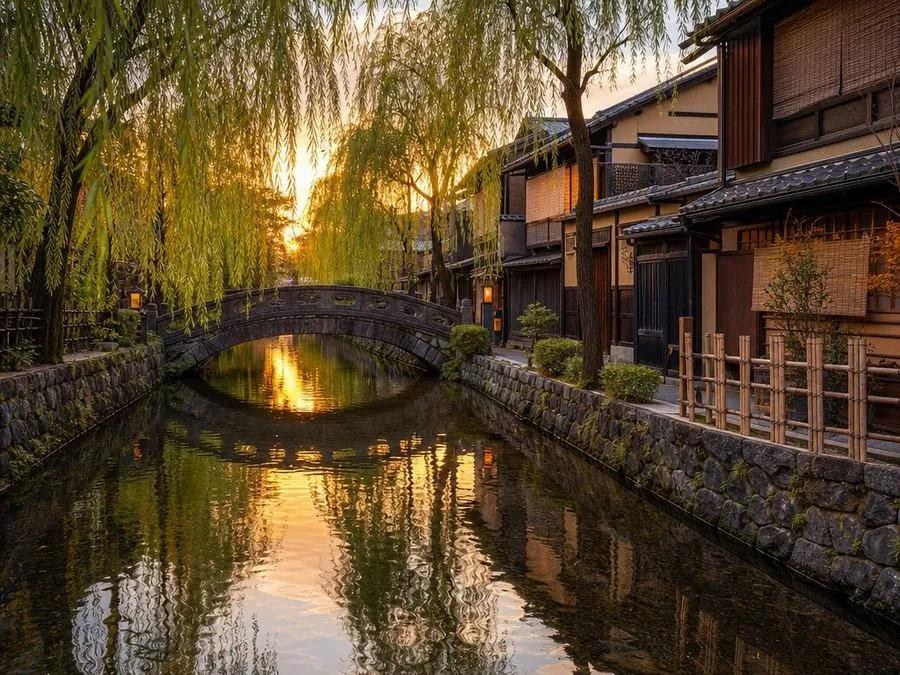 Historic Kyoto Gion Shirakawa streetscape